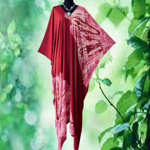 Vestido Caftán de Rayón Shibori Teñido a Mano en Rojo Vino, Corte Holgado, Talla Grande - Product Image 4
