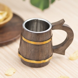 Taza de Cerveza de Madera Hecha a Mano con Asa de Acero Inoxidable, Regalos Empresariales Clásicos - Product Image 1