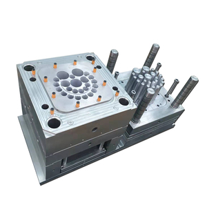 Moule multi-trous - Service de fabrication plastique OEM/ODM - Product Image 4