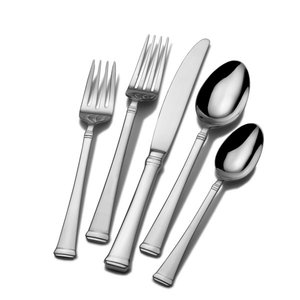 Juego de Cubiertos de Acero Inoxidable con Borde Decorado, 5 Piezas - Juego de Cubiertos Plateados de Alto Brillo, Cuchara, Tenedor, Cuchillo - Product Image 3