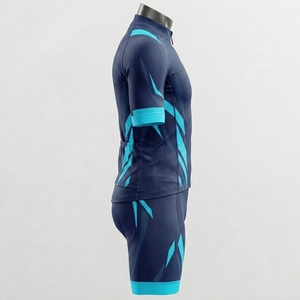 Tenue de cyclisme professionnelle, kit sportif conçu avec un matériau extensible doux pour les courses sur route et les événements d'endurance - Product Image 3