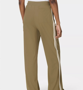 Pantalon de jogging décontracté pour femme, style sportswear, tendance, haute couture, personnalisable, en promotion - Product Image 3