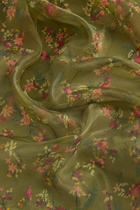 Tissu en organza de soie pure Regal Magenta Vintage Rose, motif floral aquarelle cramoisie majestueux, élégance botanique numérique - Product Image 4