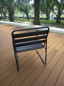 Silla Metálica para Exteriores, Estructura de Acero, Diseño Minimalista, Resistente al Agua, Muebles Duraderos - Product Image 6