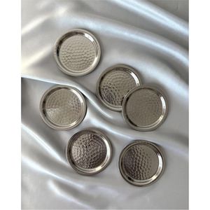 Posavasos de Metal Martillado Antideslizantes con Logotipo Personalizado - Juego de Posavasos de Acero Inoxidable de Grado Alimenticio para Restaurante, Bar y Empresas - Product Image 1