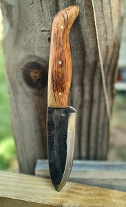 Cuchillo de caza forjado a mano con hoja fija, de acero inoxidable, punta de clip, mango de madera, grado industrial, OEM disponible, 3 años de garantía. - Product Image 5