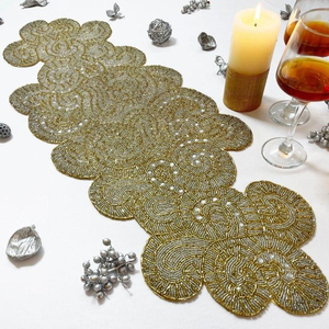 Chemin de table en coton brodé de perles décoratives, fait main, personnalisable, cadeau de luxe pour les tables festives - Product Image 5