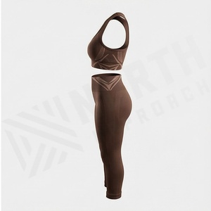 Conjunto Deportivo de Yoga de Tres Piezas para Mujer, Hecho a Medida, de Secado Rápido, Transpirable, Sin Costuras, Tallas Grandes - Product Image 3