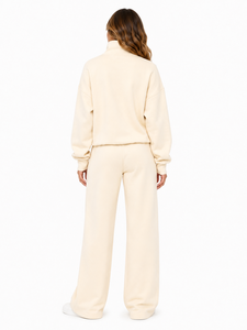 Ensemble de survêtement décontracté 2 pièces pour femme, personnalisé, de haute qualité, avec sweat à capuche court et pantalon de jogging - Product Image 2