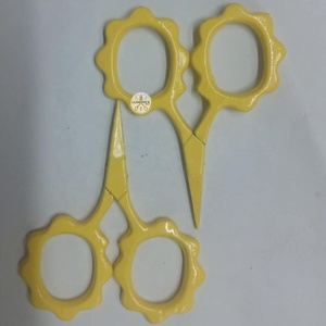 Nuevas Tijeras Portátiles de Acero Inoxidable con Bordado Colorido, Duraderas y Sencillas, Tijeras Pequeñas Florales para Coser, Accesorio de Costura - Product Image 2