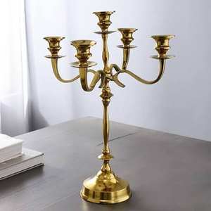 Porte-bougie artisanal doré à 5 bras, dernier design, pour la maison, l'hôtel, décoration personnalisable, finition de qualité supérieure, support à bougie de haute qualité - Product Image 1