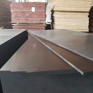 Contrachapado Recubierto de Película de 18 mm, Resistente al Agua, de Primera Clase E1, Color Negro y Marrón, para Encofrados de Construcción, Precio Competitivo - Product Image 1