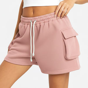 Nouveau short tendance pour femme, 100% coton, avec logo imprimé DTF personnalisé et poches cargo latérales. - Product Image 4