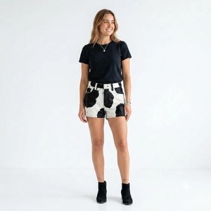 Shorts en cuir de vachette pour femmes, cuir véritable de qualité supérieure, taille haute, mode streetwear, shorts décontractés de créateur, sur mesure, OEM, en gros - Product Image 2