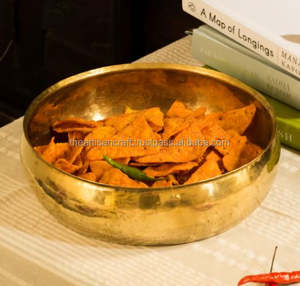 Cuenco de Latón Hecho a Mano, Decorativo, para Servir Frutas y Bocadillos, Acabado Pulido, Artesanía de Lujo para Fiestas - Product Image 5