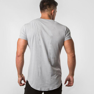 Camisetas de gimnasio transpirables y ligeras para hombre, hechas para el gimnasio, actividades al aire libre y uso diario, con tela suave y un diseño moderno y a la moda. - Product Image 2