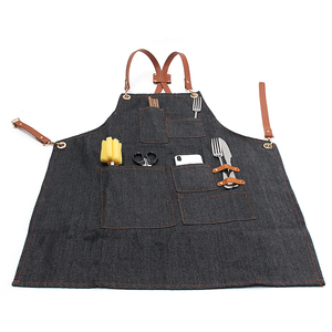 Tablier en jean avec bretelles en cuir et poches pour chef cuisinier, barista, etc. - Product Image 4