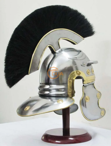 Casco de Centurión Romano Pulido y Elegante, Armadura Imperial Gallica de Hierro Negro con Pluma, Disfraz Medieval para Exhibición Navideña - Product Image 2
