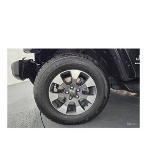 Jeep Wrangler 2.0 Overland Power Top de 4 Puertas, Modelo de Junio de 2023, con Caja de Cambios Automática, Asientos de Tela, Cámara Trasera, Volante a la Izquierda - Product Image 4