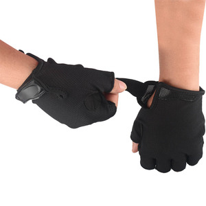 Gants de musculation légers en mesh Nayab Industries, support de poignet sécurisé, fermeture auto-agrippante, unisexe, professionnels, respirants - Product Image 3