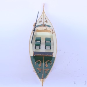 Gondole vénitienne # 2 - BATEAU ITALIEN TRADITIONNEL EN BOIS PEINT À LA CRÈME - Product Image 4