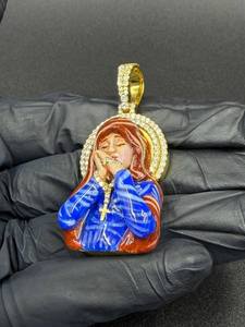 Colgante de la Virgen María con Diamantes CZ, Amuleto Religioso Chapado en Oro, Joyería Cristiana Unisex - Product Image 2