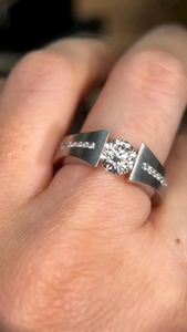 Anillo de compromiso Hiphop de oro blanco de 14K con diamante cultivado en laboratorio de 1.50CT APRICOT JEWELS, certificado IGI, joyería nupcial moderna - Product Image 5