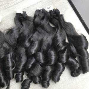 Extensions de cheveux humains vietnamiens de couleur noire Perruque droite naturelle avec couleur foncée Curly Black - Product Image 1