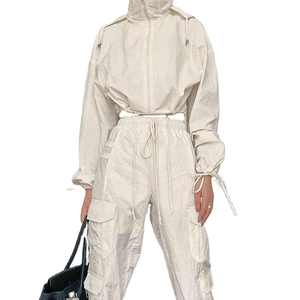 Conjunto Deportivo Personalizado de Dos Piezas, Chaqueta Cortavientos de Invierno 100% Algodón, Estilo Vintage para Hombre y Mujer, Negro, con Cierre Completo, Transpirable - Product Image 4