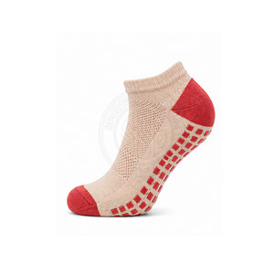 Premium Women Non Slip <b>Grip</b> <b>Socks</b> Soft Anti Slip Indoor <b>Socks</b> For Home Yoga Walking And Comfortable Daily Wear - Product Image 4