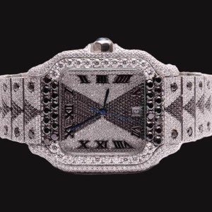 Montre Hip-Hop Iced Out Bust Down avec Cadran Carré Sertie de Diamants Moissanite Noirs et Blancs Brillants Personnalisés et Chiffres Romains - Product Image 1