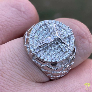 Bague audacieuse de luxe en argent sterling 925 avec diamant moissanite, face en pierre superposée et design latéral détaillé - Product Image 4