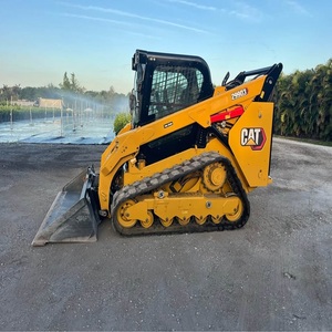 Cargadora Compacta Caterpillar 299D3 de Alto Rendimiento con Accesorios Versátiles para Trabajos Pesados - Product Image 5