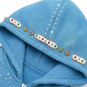 Sudadera con Capucha Casual con Pedrería, Estampado Moderno, Ajuste Cómodo, Estilo Deportivo, Atuendos Elegantes para el Día a Día, Salidas Informales - Product Image 4