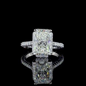 Anillo de Diamante Cultivado en Laboratorio con Corte Radiante de 4 Quilates, Certificado por IGI, Oro Blanco de 14K, Anillo de Compromiso con Diamante Moissanita, Anillo de Boda con Halo - Product Image 1