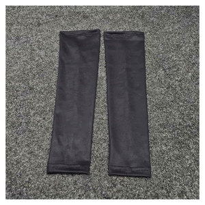 Manchons de compression sportifs en soie glacée anti-UV rafraîchissants pour hommes et femmes, antidérapants, respirants et extensibles - Product Image 2