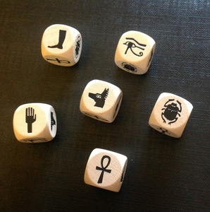 Dados de hueso hechos a mano, decoración y accesorios, otras decoraciones para bodas - Product Image 5