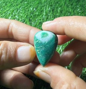 Piedra Preciosa Suelta de Jade Verde Natural, Corte Pera, con Cambio de Color, 29x25x5mm, 54 Quilates, de Rajasthan, para Joyería - Product Image 4
