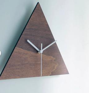 Reloj de Pared Moderno de Madera de Nogal Oscuro de 12 Pulgadas, Diseño Geométrico Redondo Minimalista, de Una Sola Cara, Regalo de Boda - Product Image 6