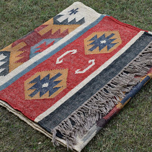 พรมปูพื้นสไตล์โบโฮสมัยใหม่ ทำจากปอกระเจา ทำมือ ใช้ได้สองด้าน พรมคิลิมใยธรรมชาติ ตกแต่งบ้านและโรงแรม เป็นมิตรกับสิ่งแวดล้อม พรมคิลิมขายส่ง - Product Image 1