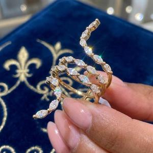 Anillo Abierto con Diamantes Marquise en Oro Amarillo de 14K, Anillo Minimalista Apilable, Regalo de Boda o Aniversario para Mujer - Product Image 4