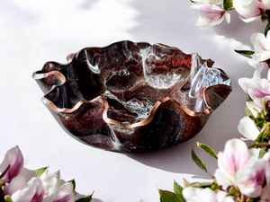 Bol décoratif fait main en résine époxy, design géode, bronze noir moyen et cuivre - Product Image 5