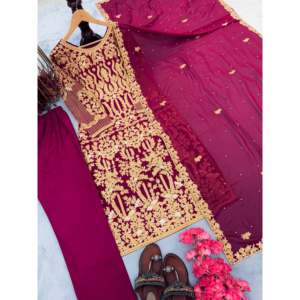 Conjunto de Fiesta Hecho a Mano con Estampado Floral de Diseñador en Faux Georgette, Silueta Recta, Top, Pantalón y Dupatta, Cintura Natural, Estilo Elegante - Product Image 3