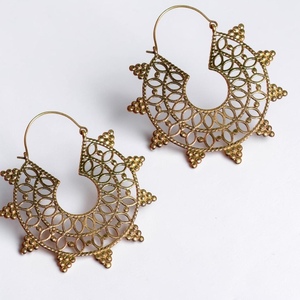Modernos Pendientes de Aro Medianos de Latón Puro con Mandala, Pendientes Geométricos Circulares de Moda para Mujer, Joyería Bohemia - Product Image 1