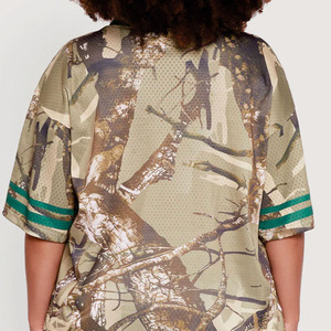 Maillot de football tendance pour femme, personnalisé, surdimensionné, en maille camouflage, col en V, sublimation, OEM, marque privée, fournisseur de vêtements streetwear - Product Image 2