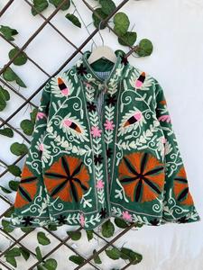 Chaqueta de terciopelo floral bordada a mano Suzani, chaqueta corta Suzani, ropa exterior corta bordada étnica para mujer - Product Image 4
