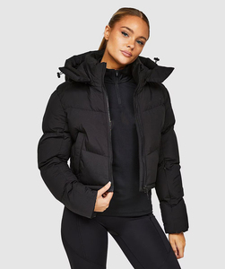 เสื้อแจ็คเก็ตพัฟเฟอร์แบบมีฮู้ดสำหรับผู้หญิง ลายพิมพ์ สตรีทแวร์กลางแจ้ง กันน้ำ ระบายอากาศได้ดี บุผ้านวม  รับผลิตตามแบบ OEM พร้อมโลโก้ตามสั่ง - Product Image 4