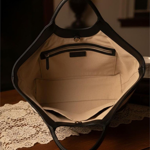 Sacs à main en cuir de vachette faits main en gros, sacs bandoulière en cuir à poils, fournisseur OEM, personnalisation de la marque, sacs d'exportation à prix abordable - Product Image 3