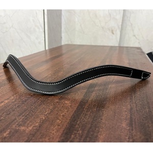 Cabezalera de cuero negro con forma de onda para caballo inglés, con costuras blancas y acolchado, en 4 tallas (LLT) - Product Image 1