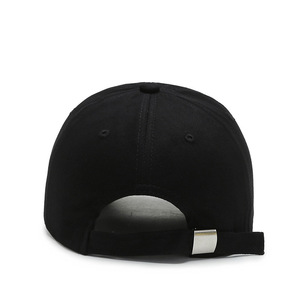 Gorra de Béisbol Deportiva Blanca con Diseño de 6 Paneles, Visera Curva, Sin Estructura, con Logotipo Bordado - Product Image 3